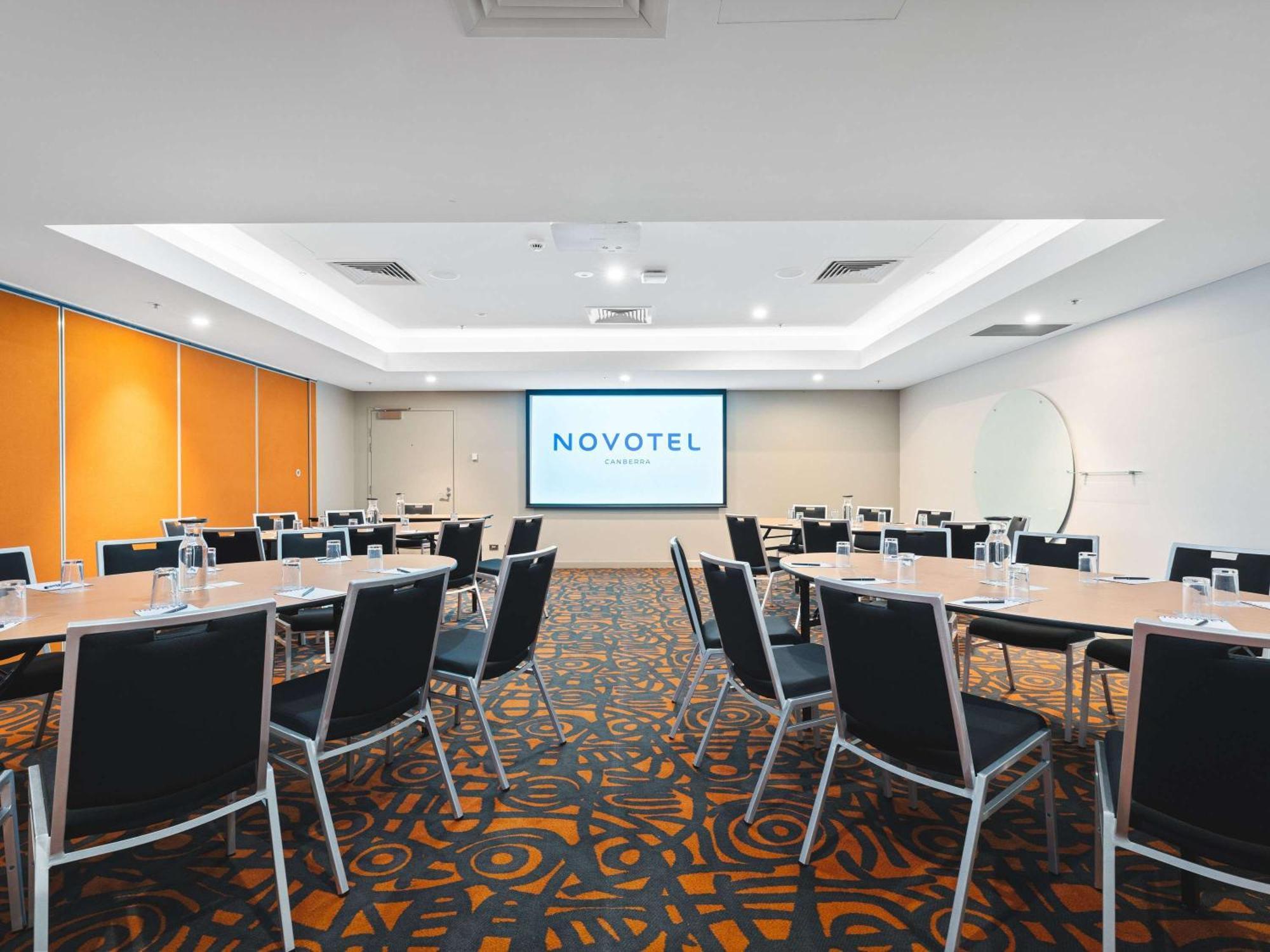 Novotel Canberra Extérieur photo